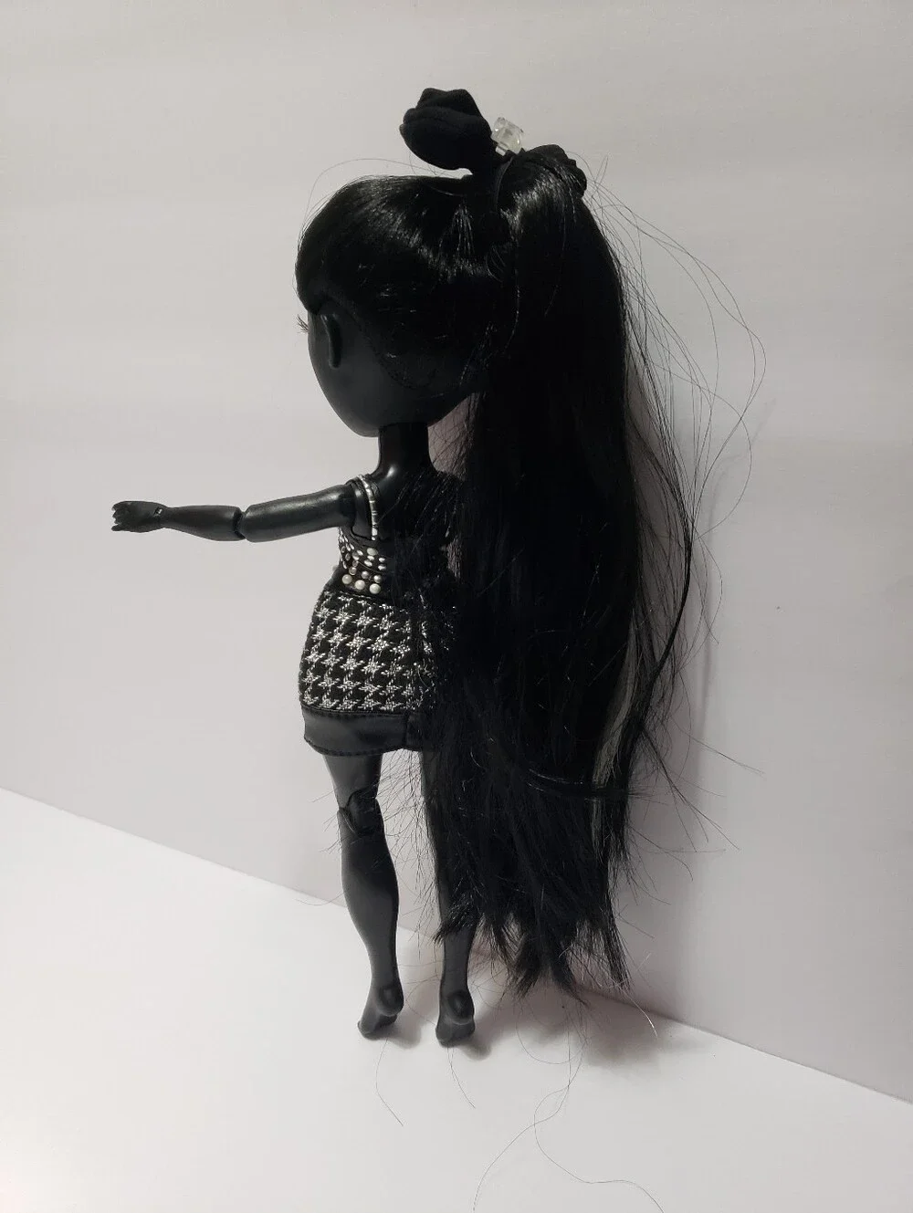 RAINBOW HIGH SHADOW Series Shanelle *Onyx* Fashion Doll